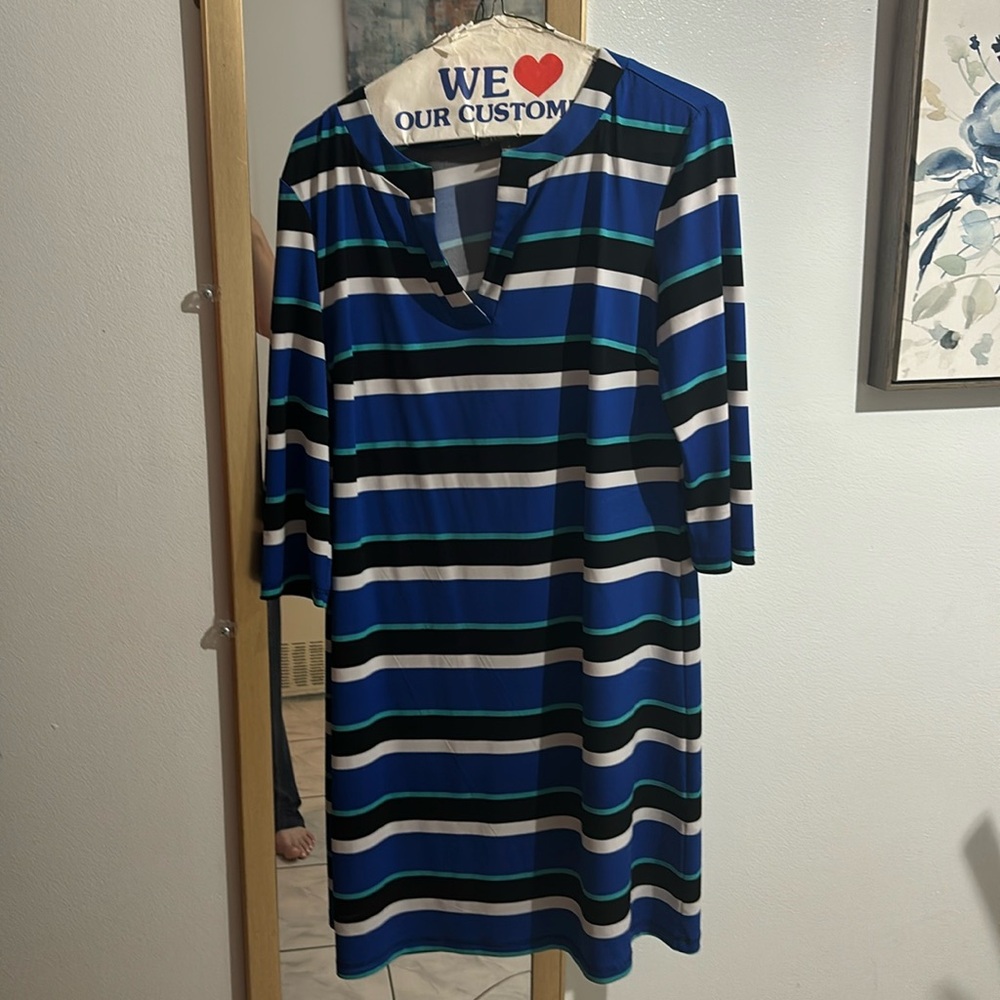 Roz and Ali size 8 dress